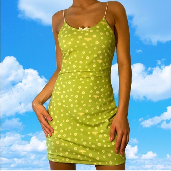 omighty Dresses & Skirts - OMIGHTY Y2K stretchy floral print dress